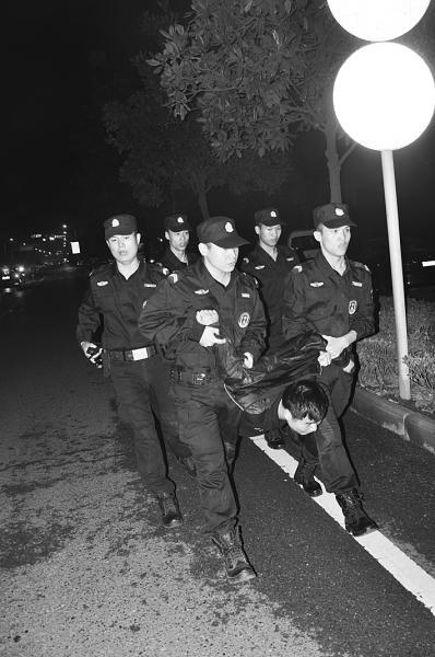 �����人�ݳ��� ���ӽ���ǰ,�����